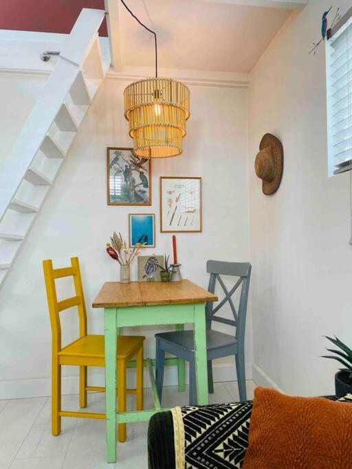 The Birdhouse, Tiny Home Close To The Beach Noordwijk Kültér fotó